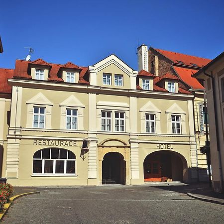 Hotel U Hradu Mladá Boleslav Esterno foto